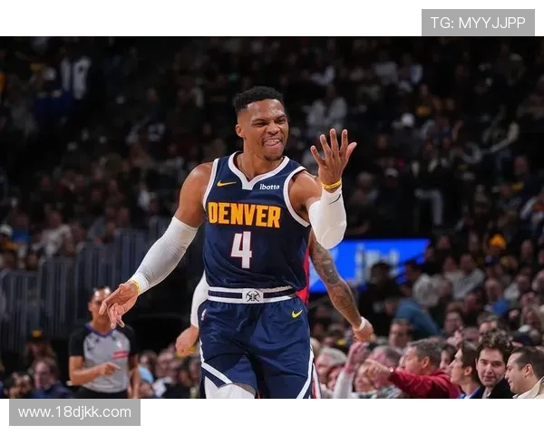 残暴掘金教练队狂虐记者队98分 114比16大胜引发热议